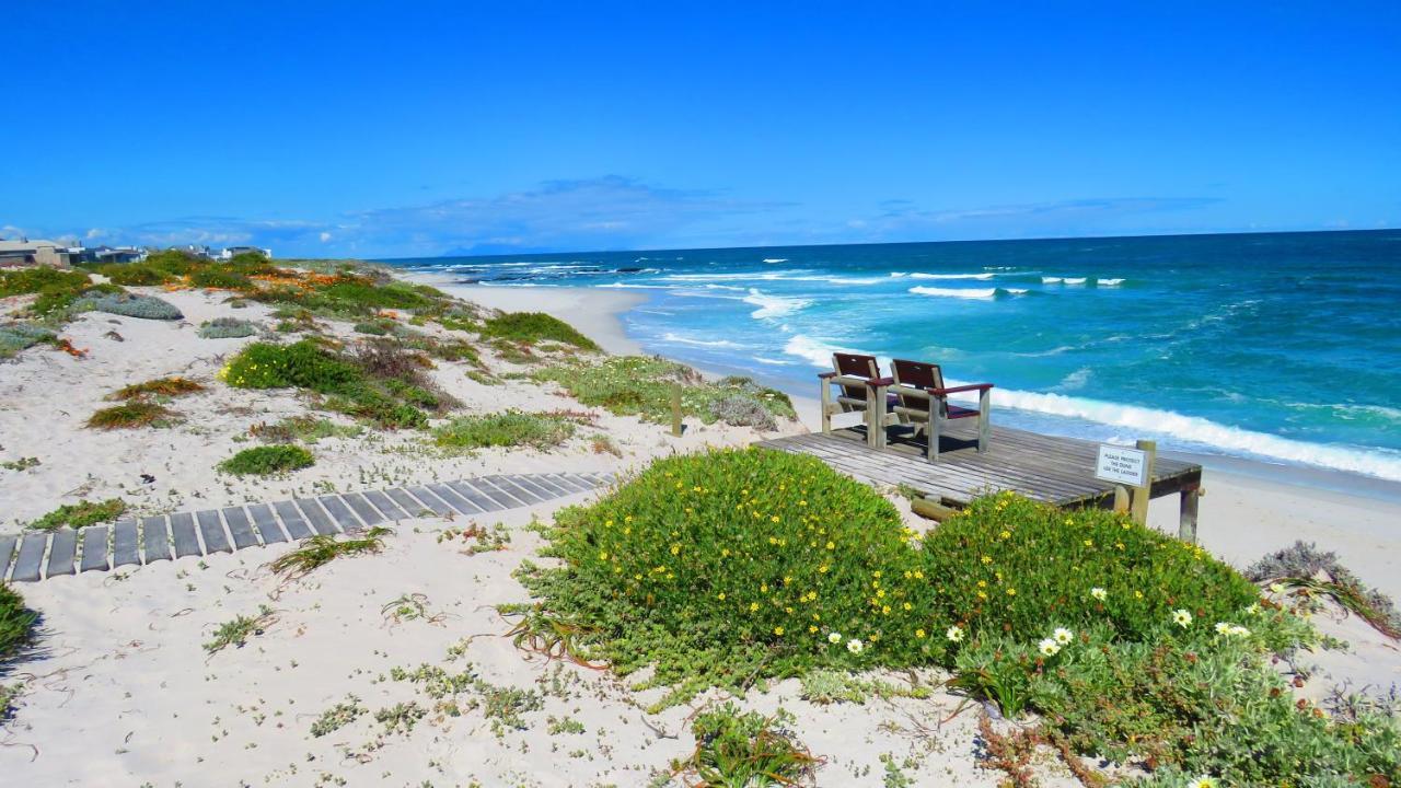 On The Beach Apartments Yzerfontein Ngoại thất bức ảnh