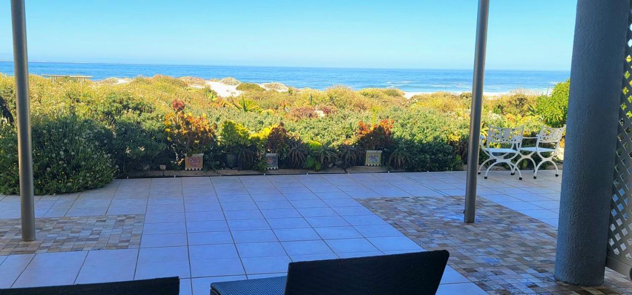 On The Beach Apartments Yzerfontein Ngoại thất bức ảnh